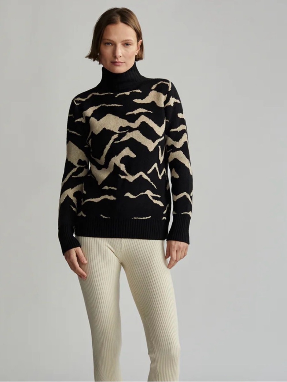 Varley Boyd Abstract Mountain Merino Wool Turtleneck Sweater Mono Chic - Small